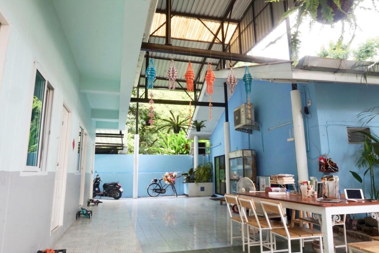 Chongrak Guesthouse Chiang Mai Exterior photo